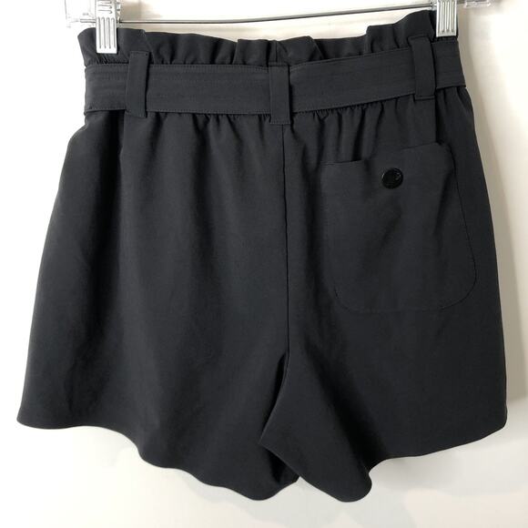 Athleta Women's Black Skyline Shorts w/Adjustable Tie Belt Paperbag Waist Size 8 - Picture 5 of 8